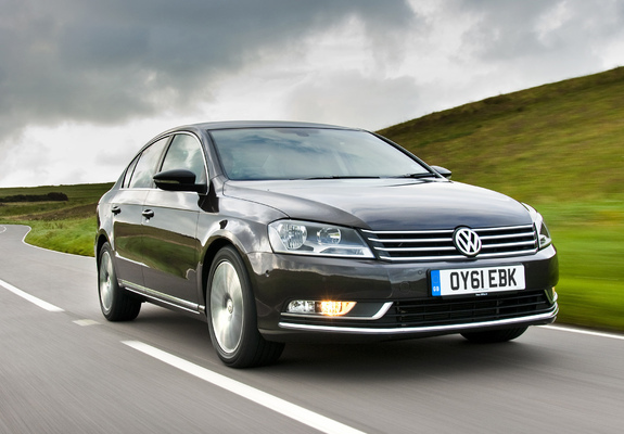 Photos of Volkswagen Passat BlueMotion Sport UK-spec (B7) 2010