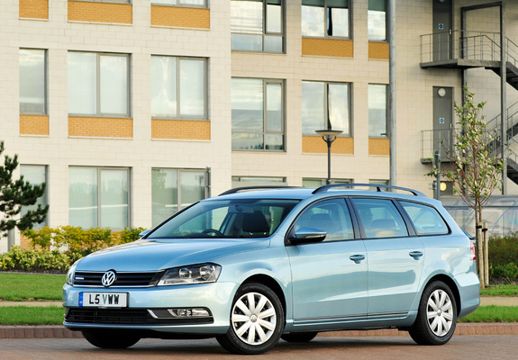 Photos of Volkswagen Passat BlueMotion Variant UK-spec (B7) 2010