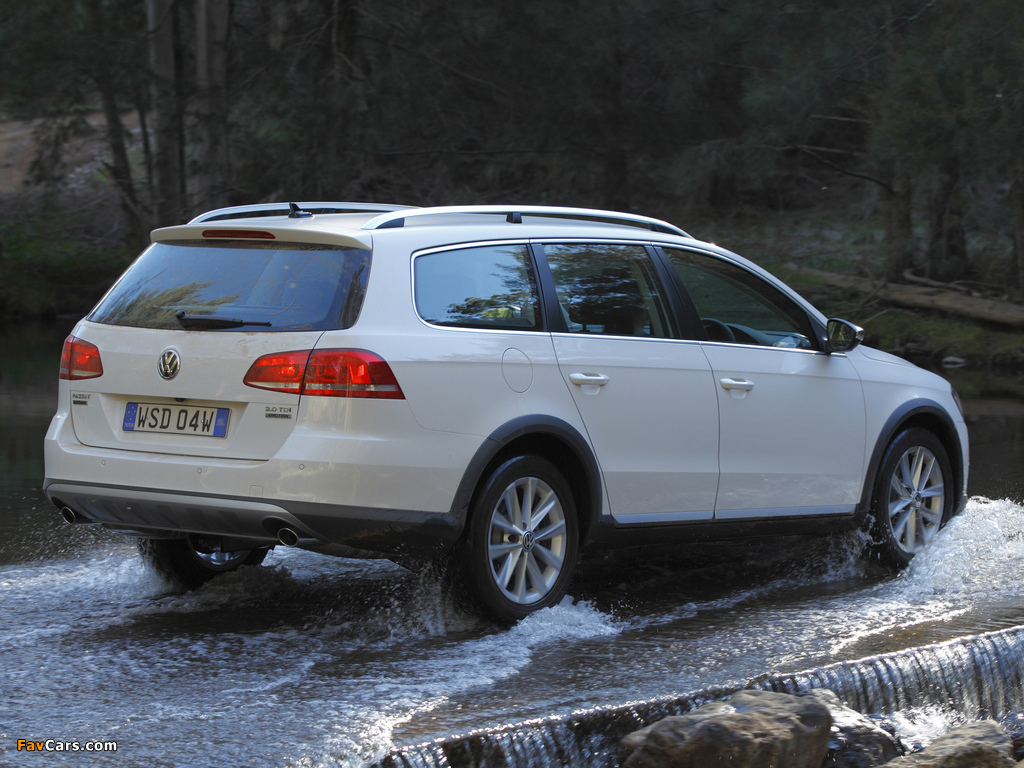 Photos of Volkswagen Passat Alltrack AU-spec (B7) 2012 (1024 x 768)