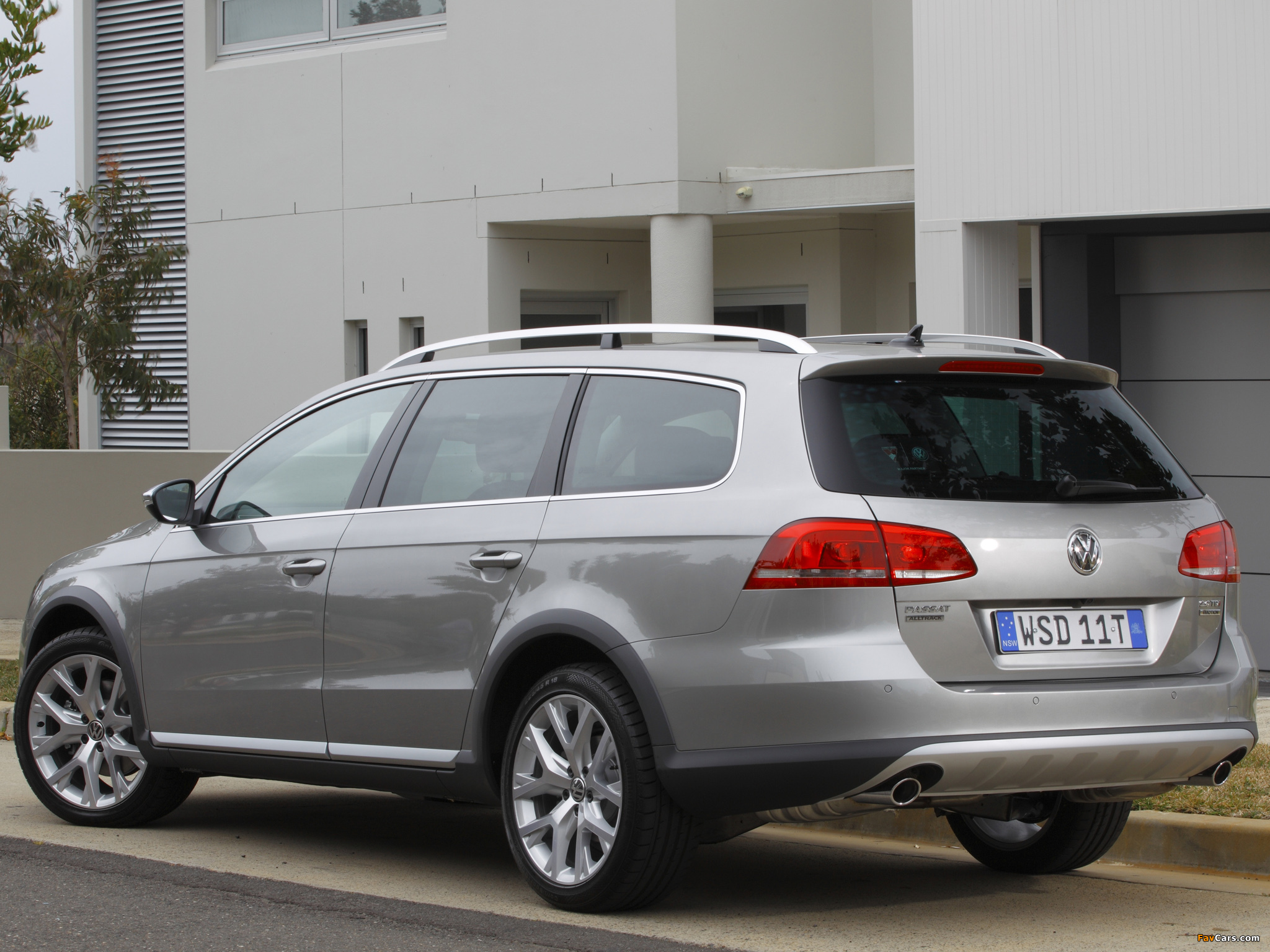 Photos of Volkswagen Passat Alltrack AU-spec (B7) 2012 (2048 x 1536)