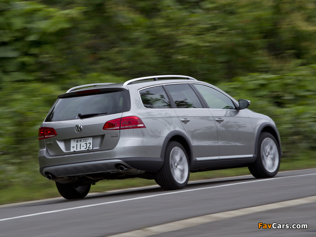 Photos of Volkswagen Passat Alltrack JP-spec (B7) 2012 (640 x 480)