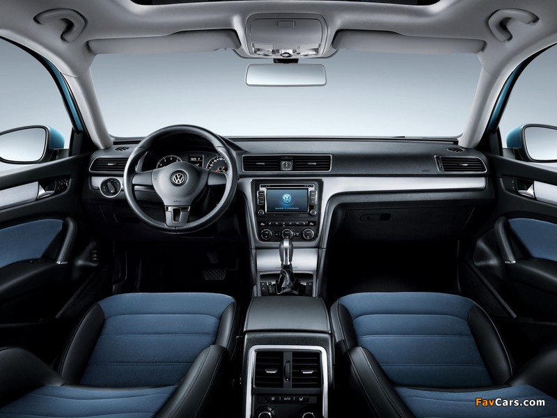 Photos of Volkswagen Passat BlueMotion CN-spec (B7) 2013 (800 x 600)
