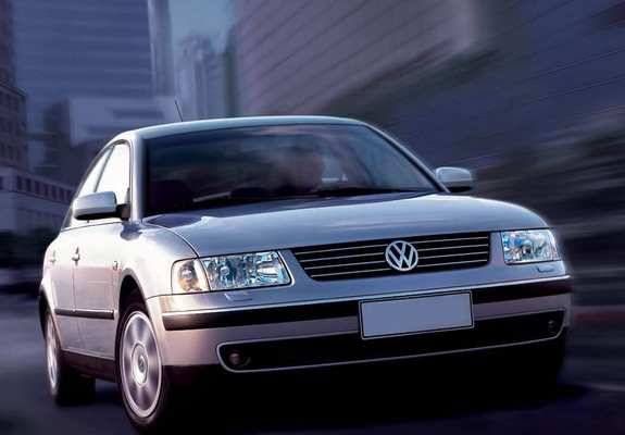 Pictures of Volkswagen Passat Sedan (B5) 1997–2000