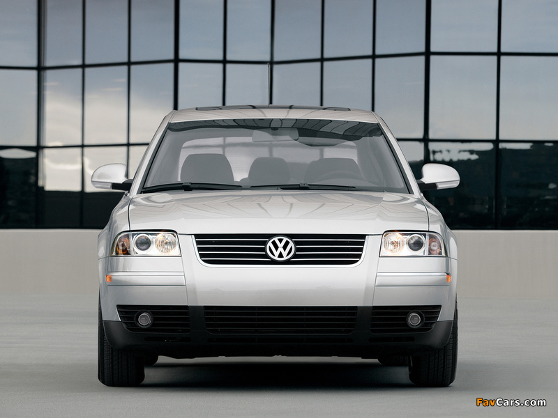 Pictures of Volkswagen Passat 1.8T 4MOTION Sedan US-spec (B5+) 2000–05 (800 x 600)