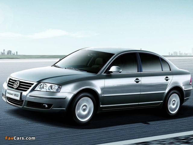 Pictures of Volkswagen Passat Lingyu 2005–09 (640 x 480)
