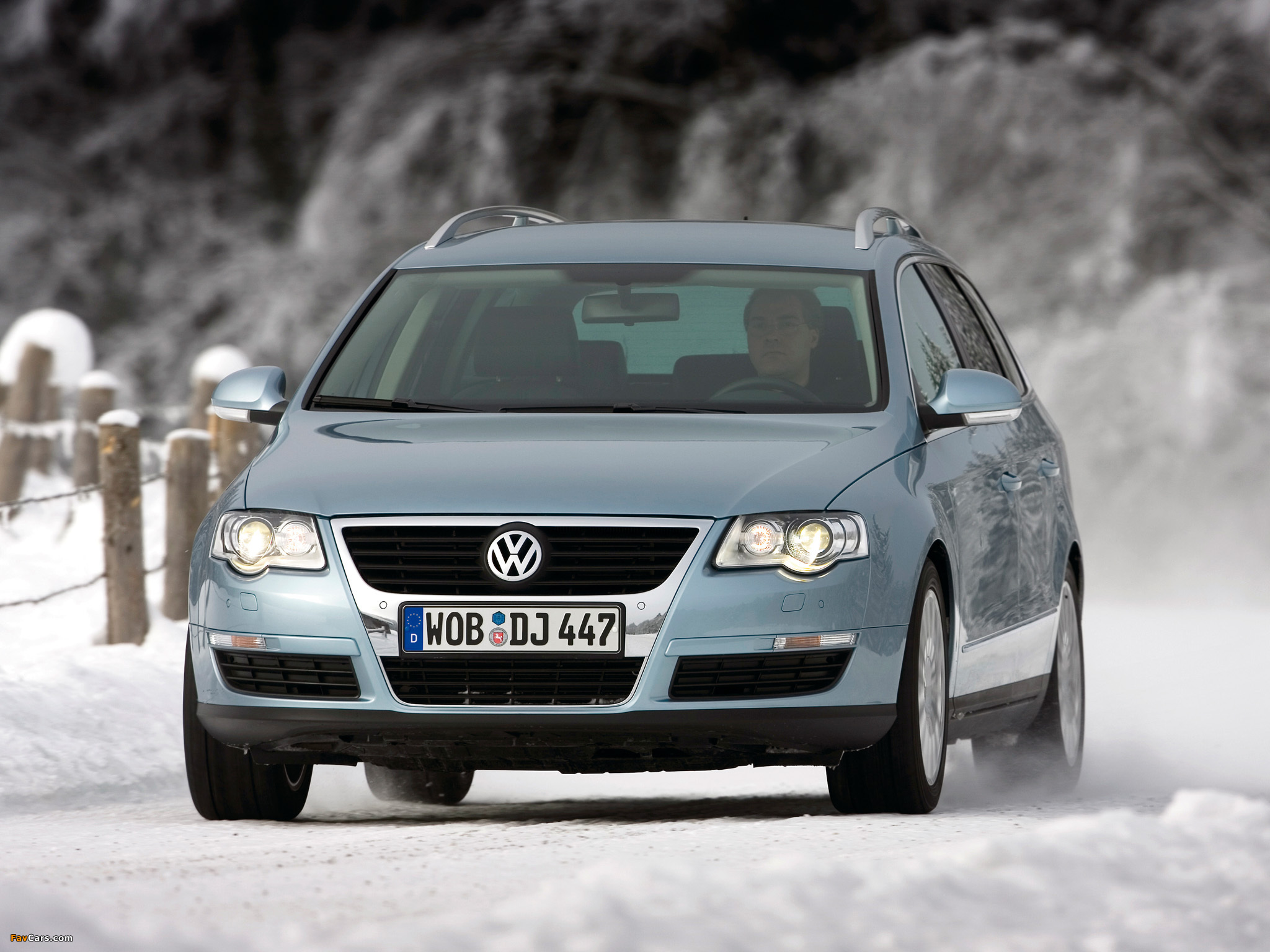 Pictures of Volkswagen Passat V6 FSI 4MOTION Variant (B6) 2006–10 (2048 x 1536)