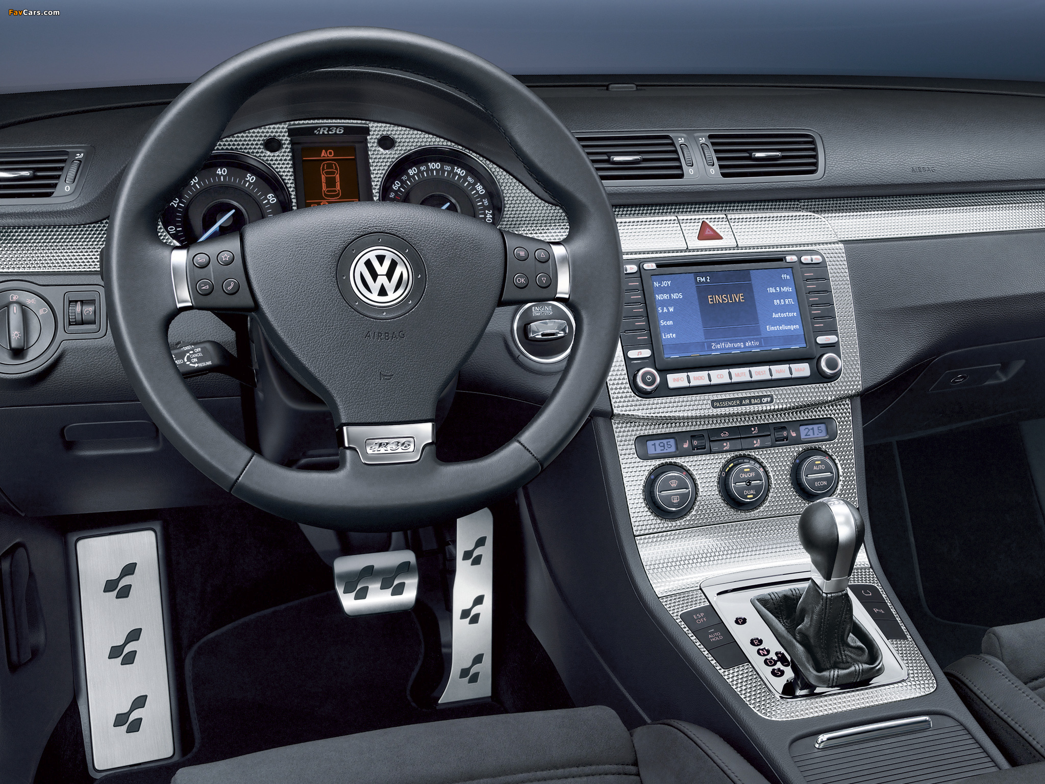 Pictures of Volkswagen Passat R36 Sedan (B6) 2007–10 (2048 x 1536)