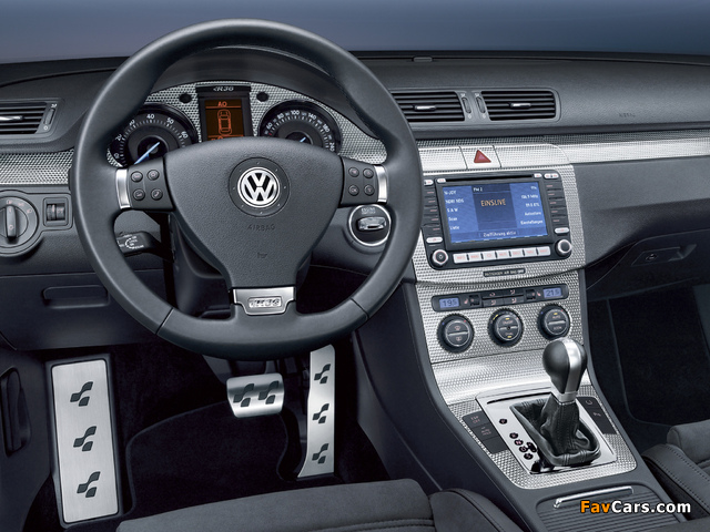 Pictures of Volkswagen Passat R36 Sedan (B6) 2007–10 (640 x 480)