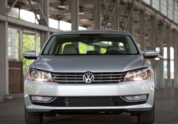 Pictures of Volkswagen Passat US-spec (B7) 2011