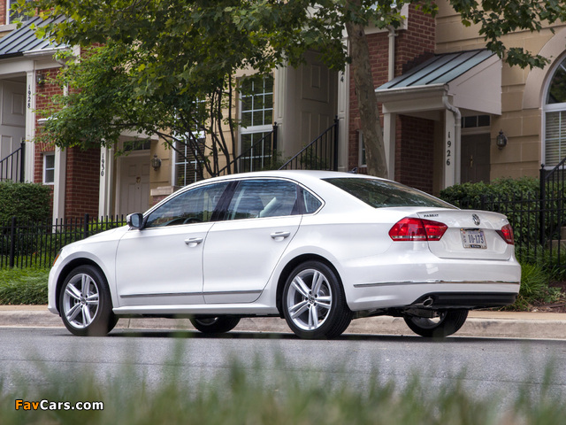 Pictures of Volkswagen Passat TDI US-spec (B7) 2012 (640 x 480)