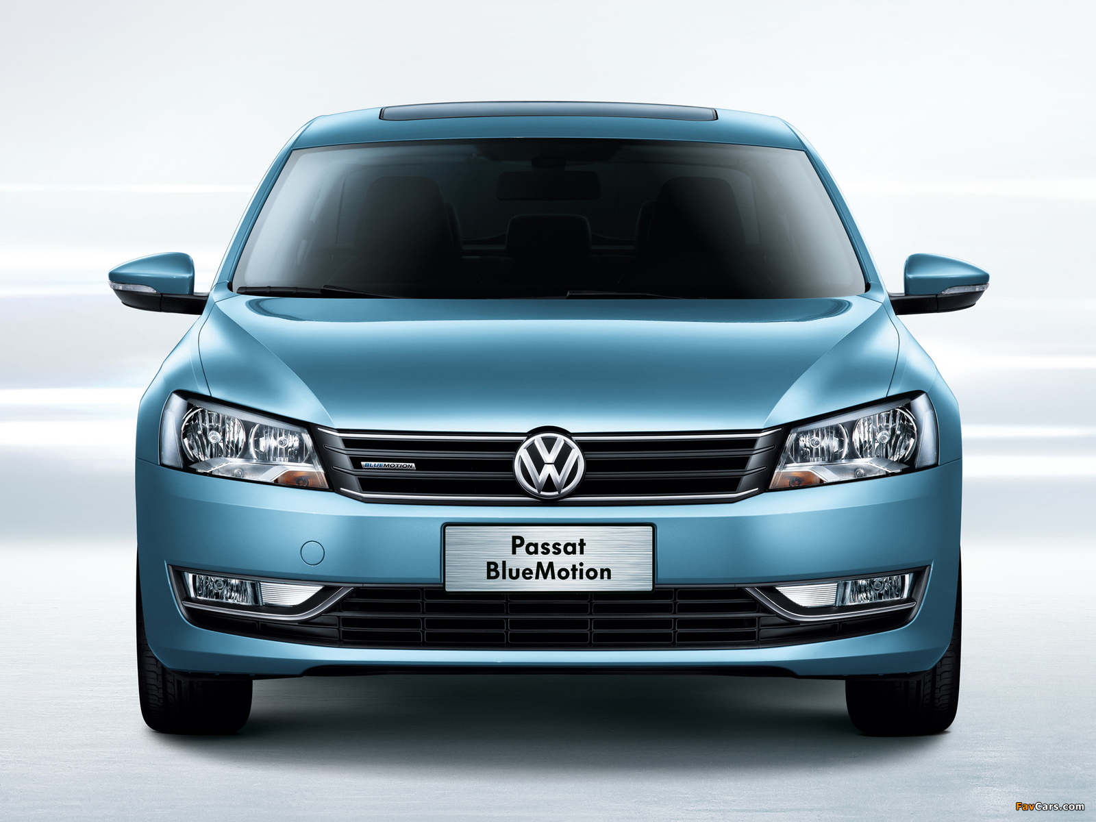 Pictures of Volkswagen Passat BlueMotion CN-spec (B7) 2013 (1600 x 1200)