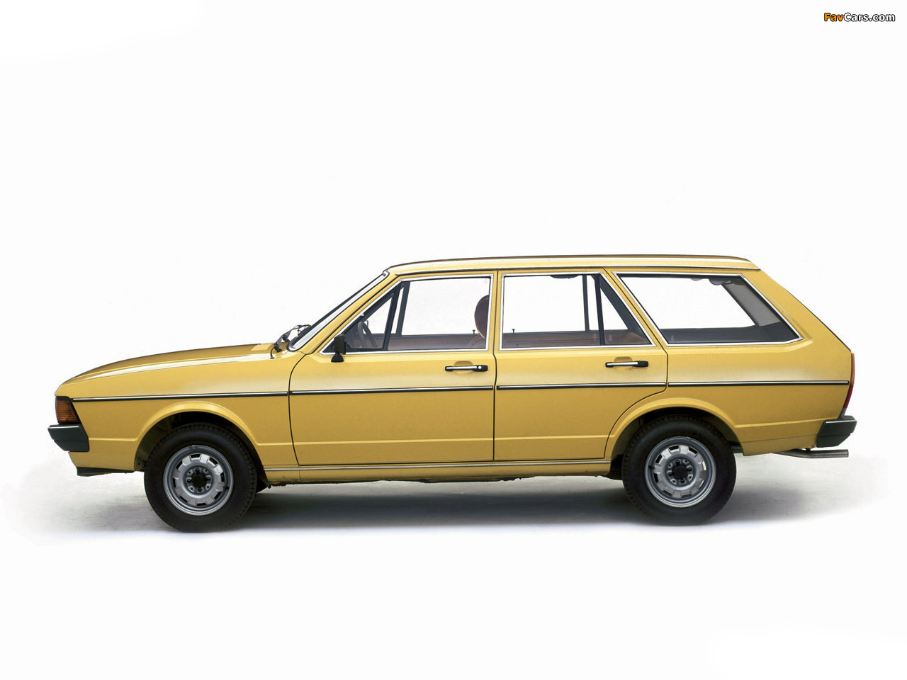Volkswagen Passat Variant (B1) 1977–80 wallpapers (1280 x 960)
