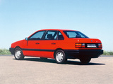 Volkswagen Passat Sedan (B3) 1988–93 photos