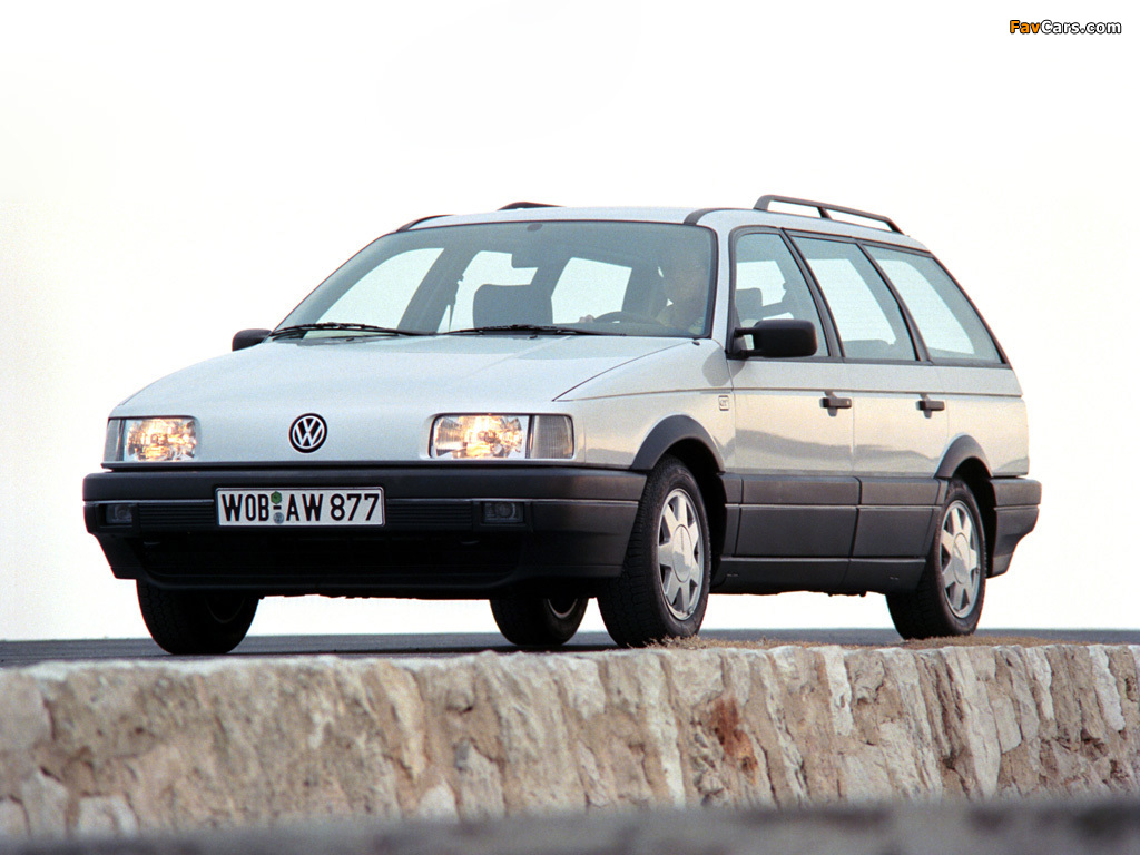 Volkswagen Passat Variant GT (B3) 1988–93 wallpapers (1024 x 768)