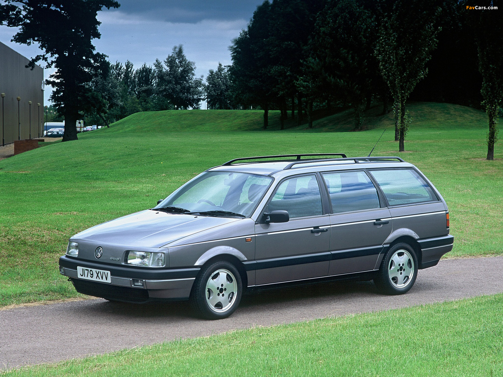 Volkswagen Passat VR6 Variant UK-spec (B3) 1991–93 wallpapers (1600 x 1200)