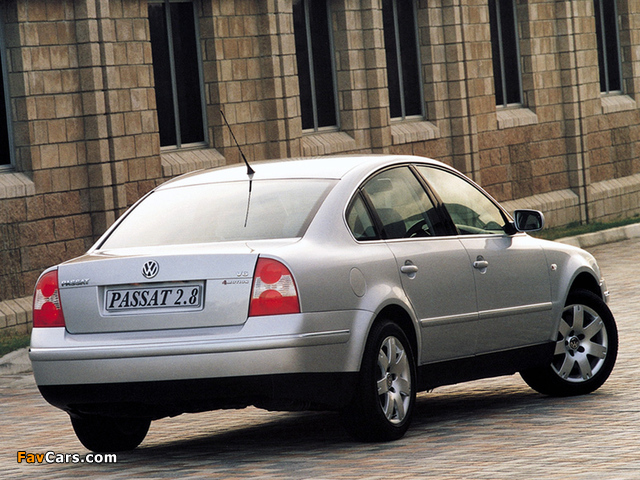 Volkswagen Passat V6 4MOTION Sedan ZA-spec (B5+) 2000–05 images (640 x 480)
