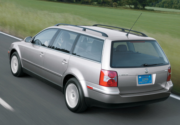 Volkswagen Passat Wagon (B5+) 2000–05 images