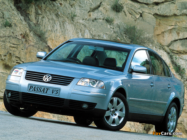 Volkswagen Passat V5 Sedan ZA-spec (B5+) 2000–04 pictures (640 x 480)