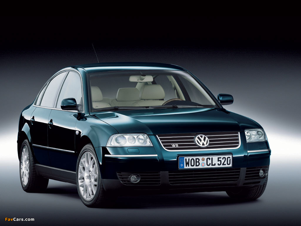 Volkswagen Passat W8 Sedan (B5+) 2002–04 pictures (1024 x 768)