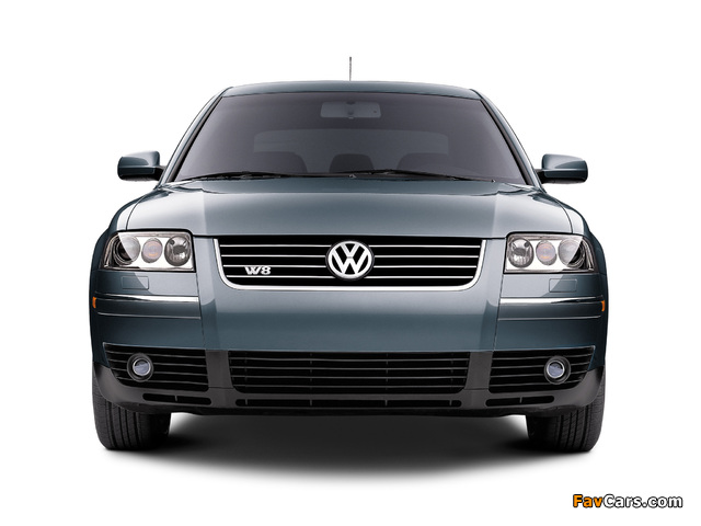 Volkswagen Passat W8 Sedan US-spec (B5+) 2002–04 wallpapers (640 x 480)