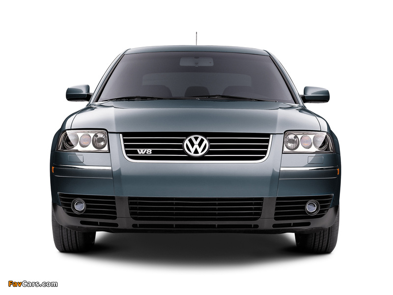 Volkswagen Passat W8 Sedan US-spec (B5+) 2002–04 wallpapers (800 x 600)