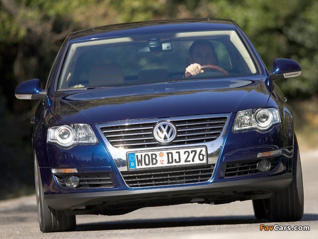 Volkswagen Passat 2.0 FSI Sedan (B6) 2005–10 photos (640 x 480)