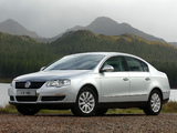 Volkswagen Passat 1.9 TDI Sedan ZA-spec (B6) 2005–08 pictures