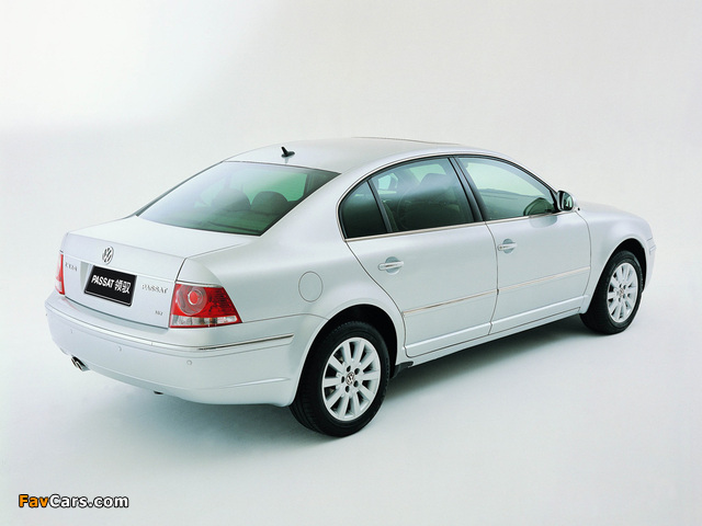 Volkswagen Passat Lingyu 2005–09 wallpapers (640 x 480)