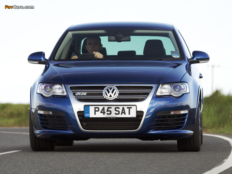 Volkswagen Passat R36 Sedan UK-spec (B6) 2007–10 pictures (800 x 600)