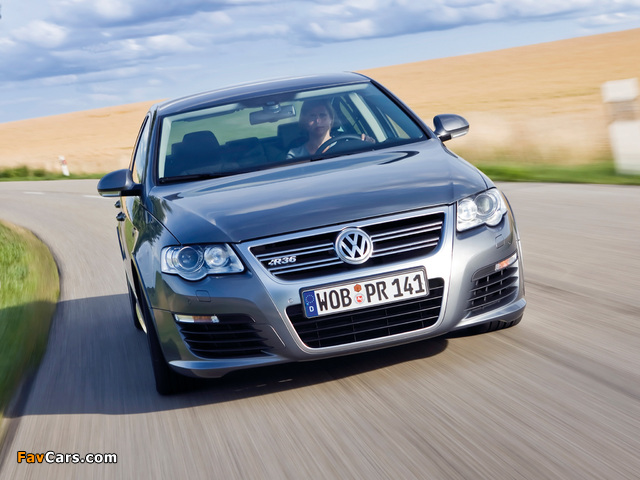 Volkswagen Passat R36 Sedan (B6) 2007–10 wallpapers (640 x 480)