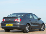 Volkswagen Passat BlueMotion R-Line Sedan UK-spec (B6) 2009–10 wallpapers