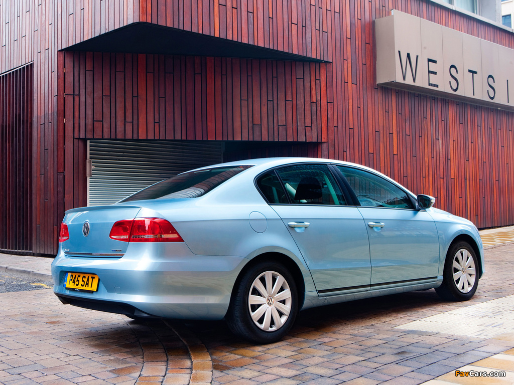 Volkswagen Passat BlueMotion UK-spec (B7) 2010 images (1024 x 768)