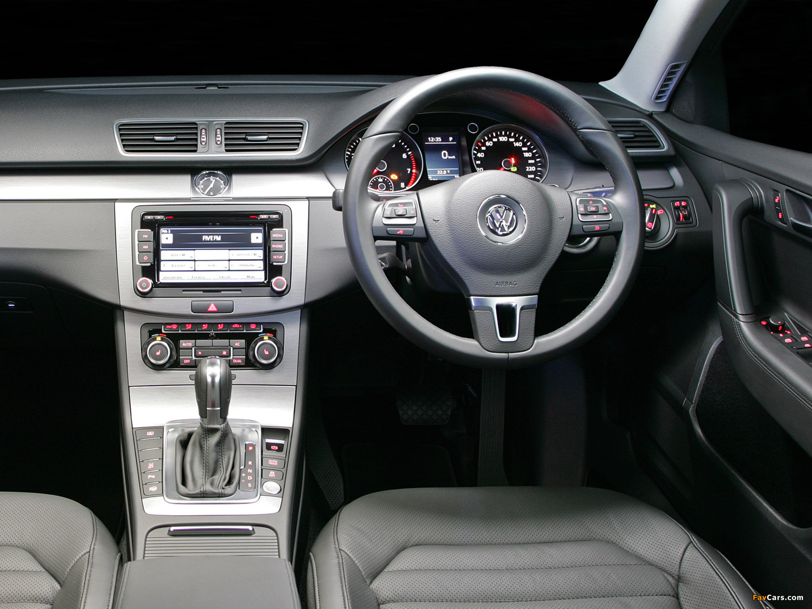 Volkswagen Passat TSI ZA-spec (B7) 2010 images (1600 x 1200)