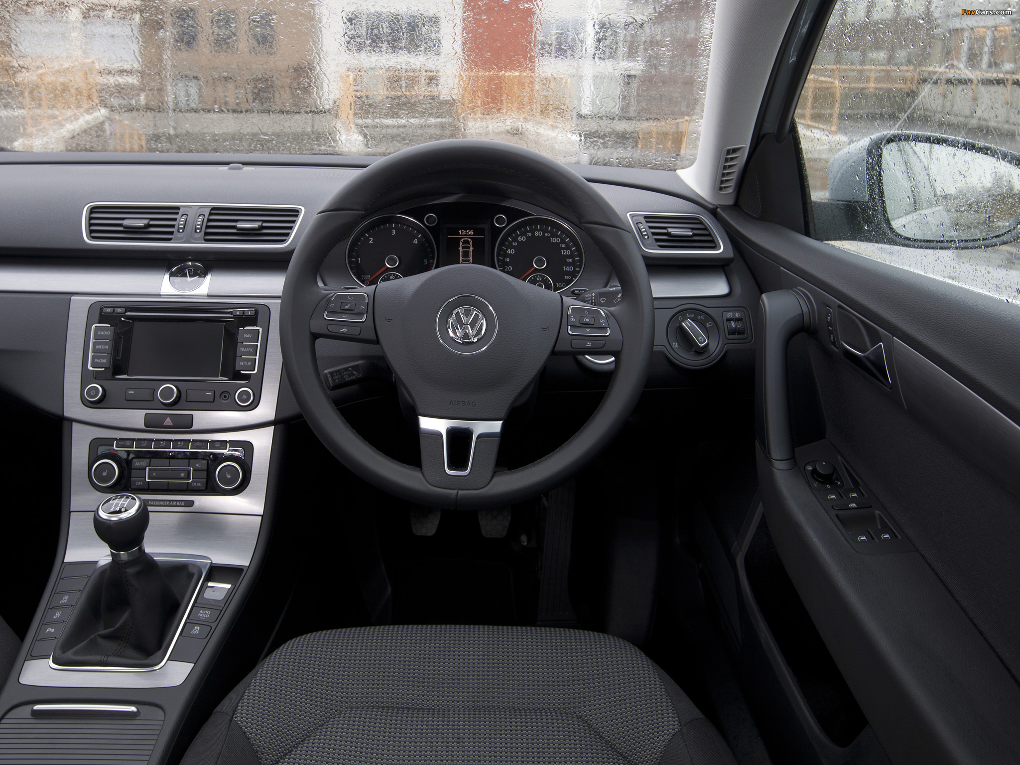 Volkswagen Passat BlueMotion UK-spec (B7) 2010 photos (2048 x 1536)
