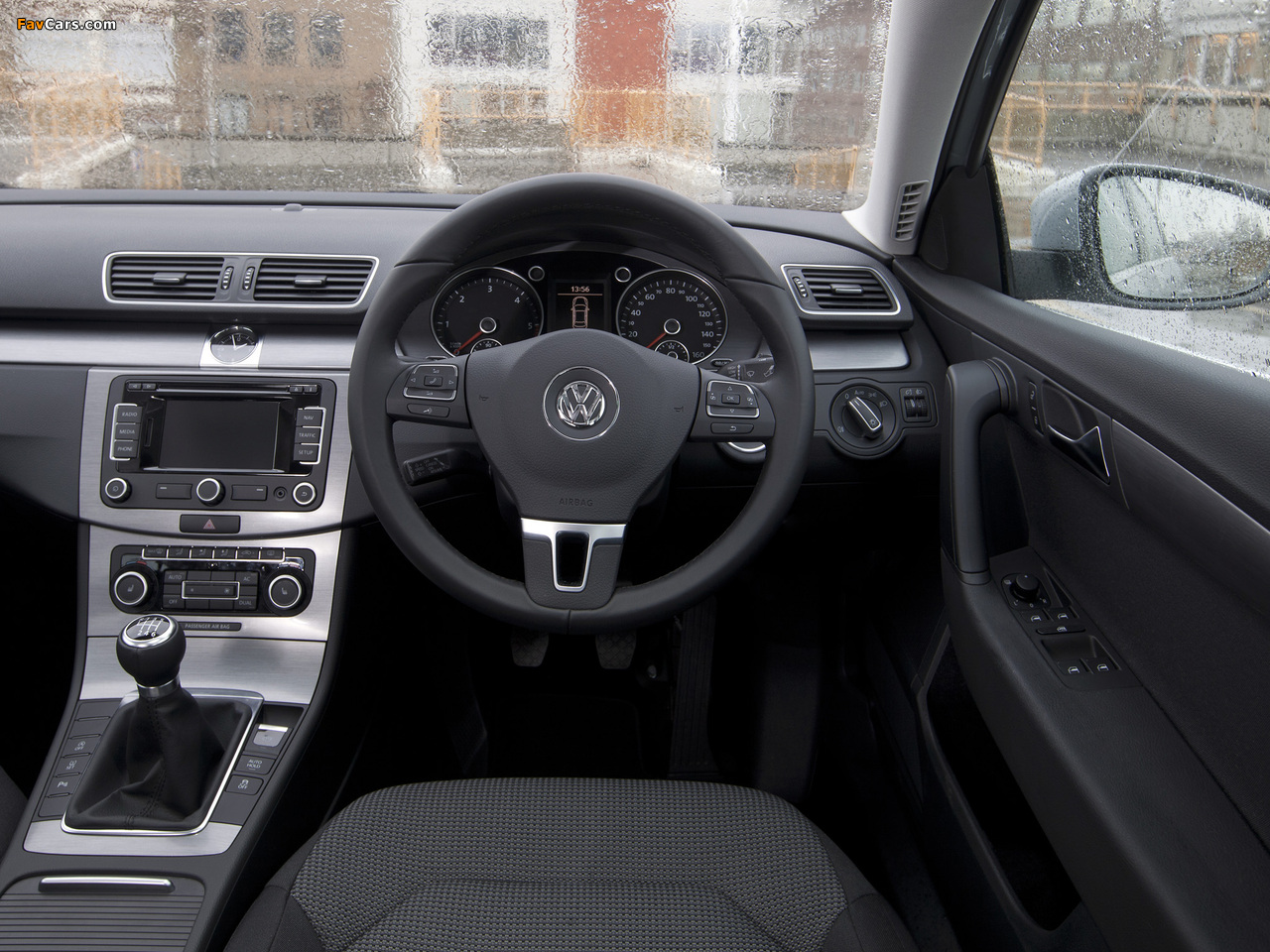 Volkswagen Passat BlueMotion UK-spec (B7) 2010 photos (1280 x 960)