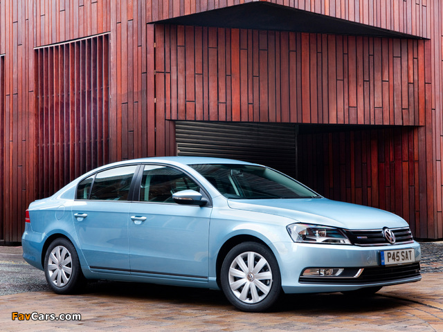Volkswagen Passat BlueMotion UK-spec (B7) 2010 pictures (640 x 480)