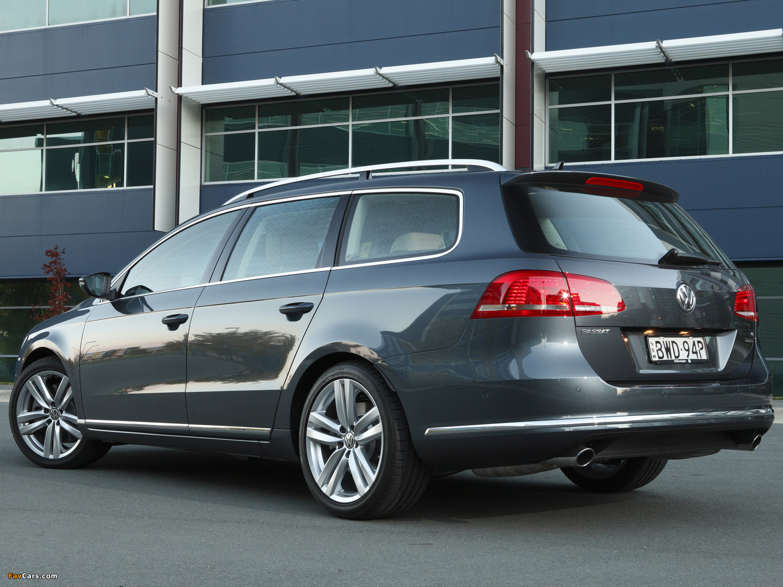 Volkswagen Passat FSI 4MOTION Variant AU-spec (B7) 2010 pictures (1600 x 1200)