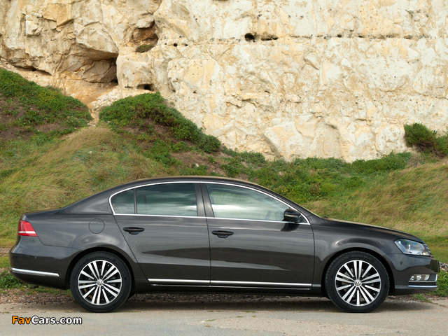 Volkswagen Passat BlueMotion Sport UK-spec (B7) 2010 pictures (640 x 480)