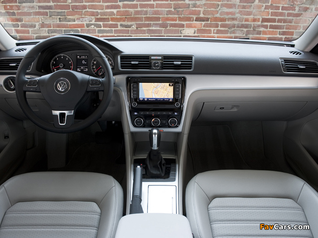 Volkswagen Passat US-spec (B7) 2011 images (640 x 480)