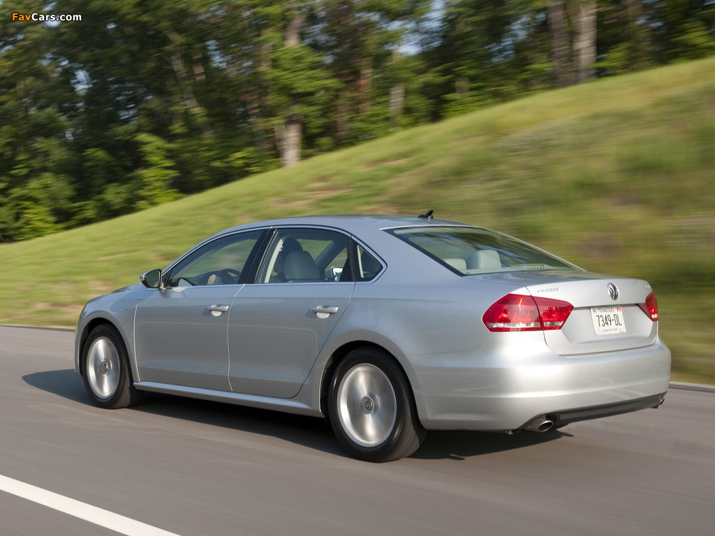 Volkswagen Passat US-spec (B7) 2011 pictures (1024 x 768)