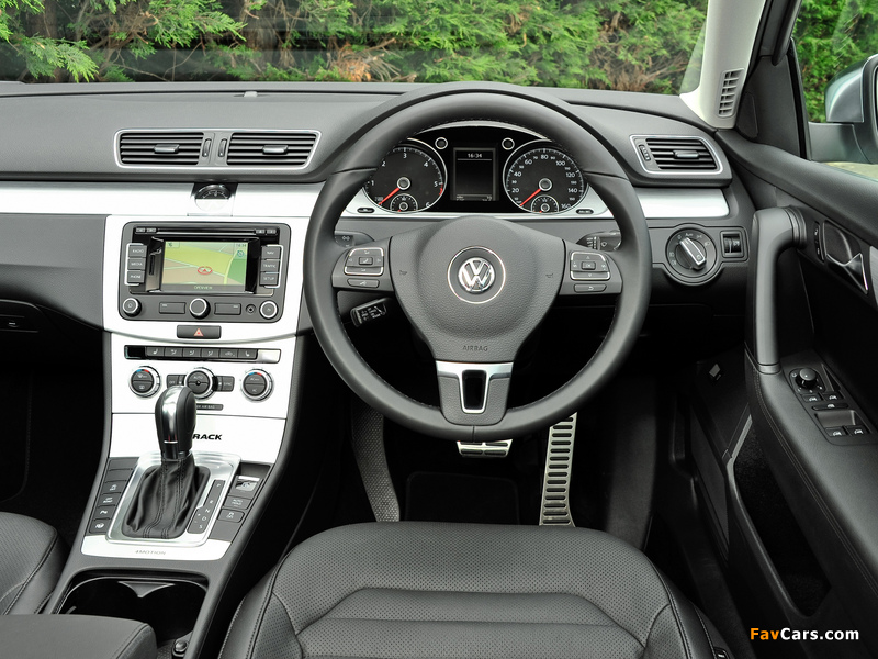 Volkswagen Passat Alltrack UK-spec (B7) 2012 photos (800 x 600)