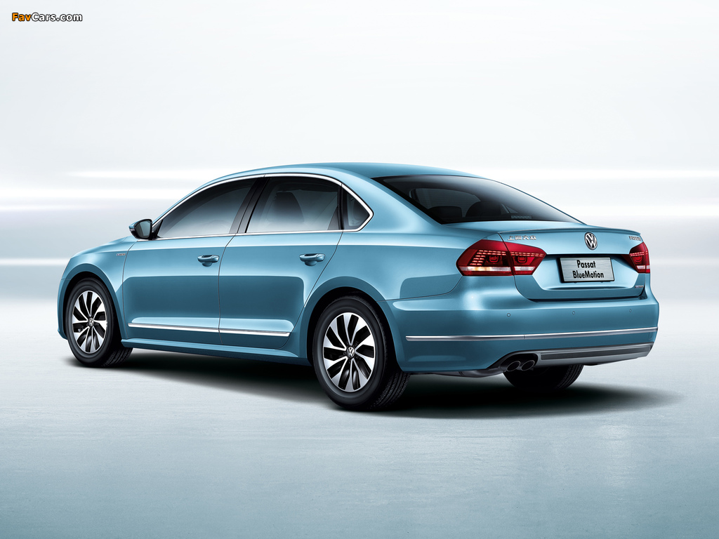 Volkswagen Passat BlueMotion CN-spec (B7) 2013 images (1024 x 768)
