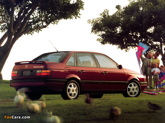Volkswagen Passat VR6 GLX Sedan US-spec (B3) 1991–93 wallpapers (640 x 480)