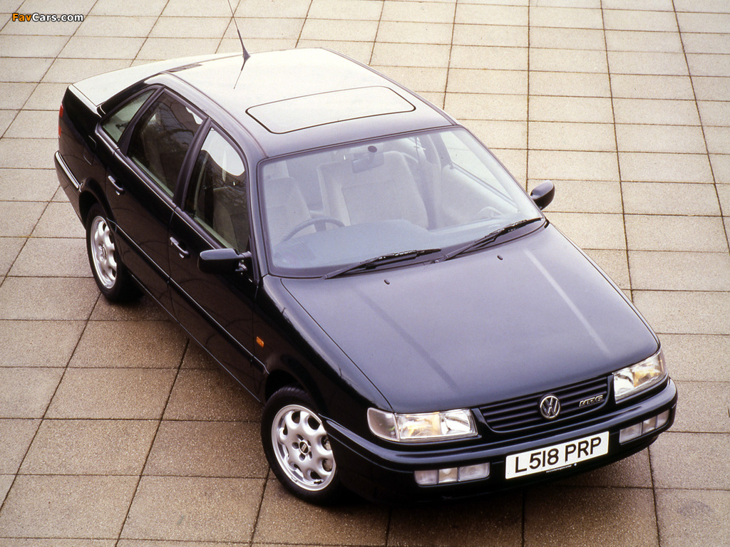 Volkswagen Passat Sedan UK-spec (B4) 1993–97 wallpapers (1024 x 768)