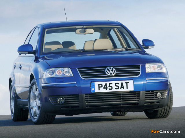 Volkswagen Passat Sedan UK-spec (B5+) 2000–05 wallpapers (640 x 480)