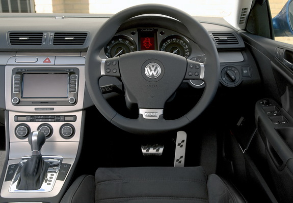 Volkswagen Passat R36 Estate UK-spec (B6) 2007–10 wallpapers