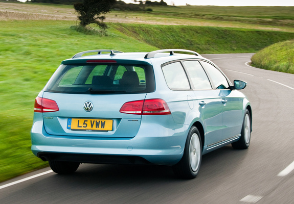 Volkswagen Passat BlueMotion Variant UK-spec (B7) 2010 wallpapers
