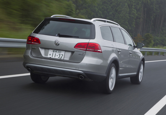 Volkswagen Passat Alltrack JP-spec (B7) 2012 wallpapers