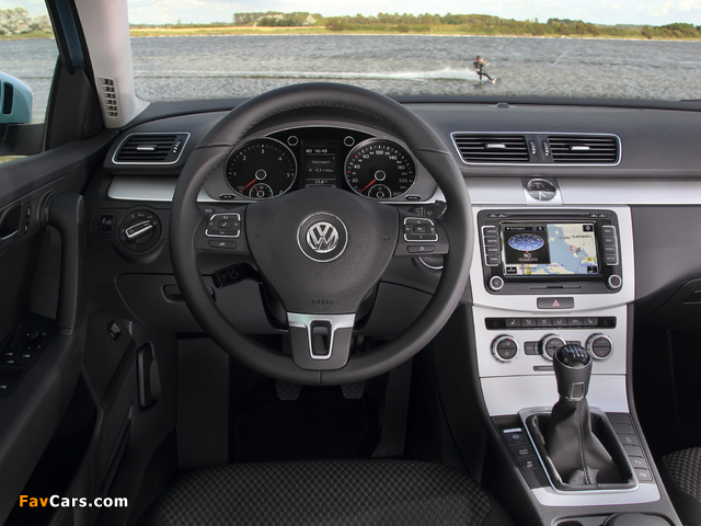 Volkswagen Passat TDI BlueMotion Variant (B7) 2013 wallpapers (640 x 480)