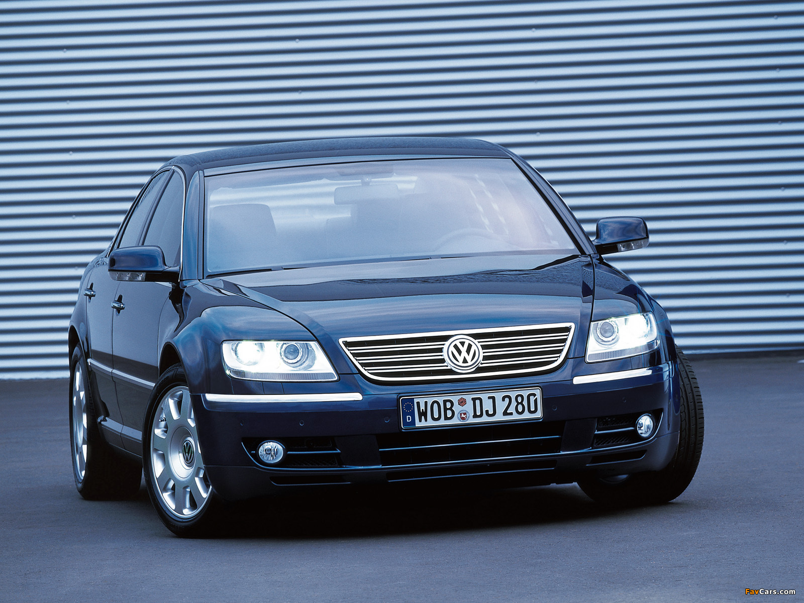 Photos of Volkswagen Phaeton V8 2002–07 (1600 x 1200)